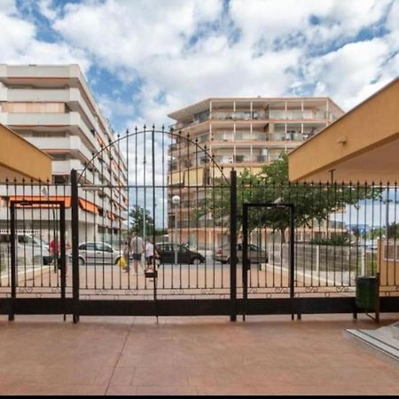 Aquario Rr18 Appartement La Pineda Buitenkant foto