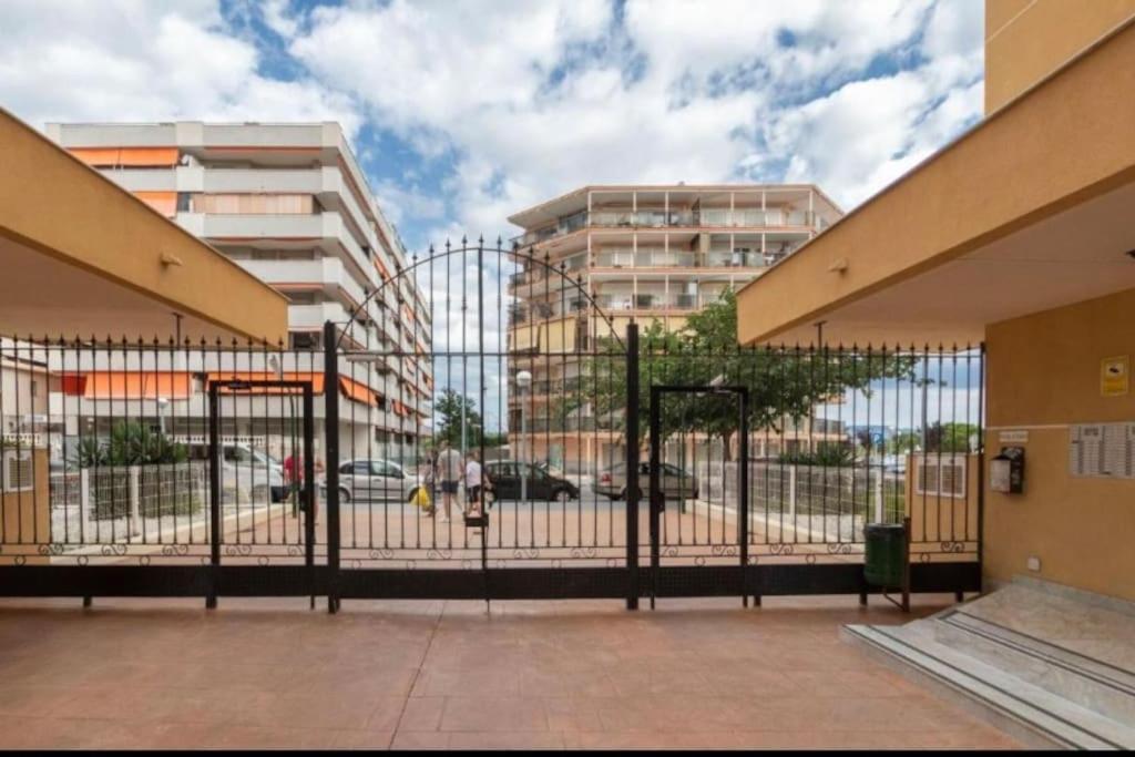 Aquario Rr18 Appartement La Pineda Buitenkant foto